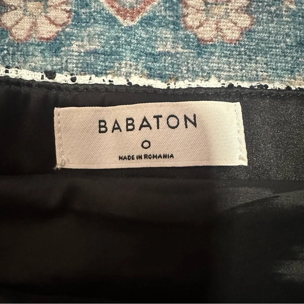 Babaton• Black and white tweed pencil skirt size 0 - Picture 7 of 9